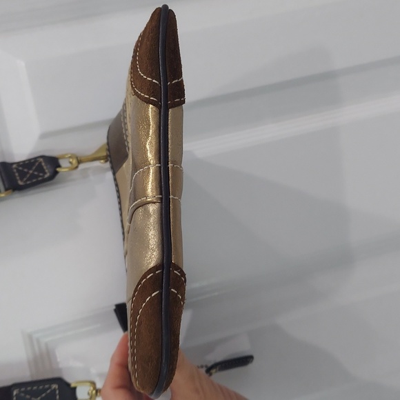 Mint Condition Coach Crossbody Bag - Picture 4 of 8